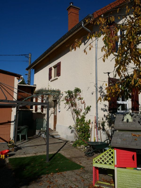 Entre lac et montagne, accessible de la gare !