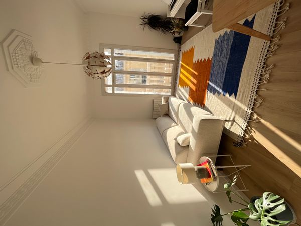 Cocon marseillais ultra lumineux d'Inès/ Inès’ Ultra-Bright Marseille Nest