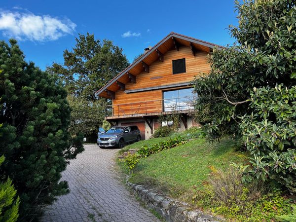 Chalet cosy, en bois, avec vue sur le Vercors a 5 mns du village