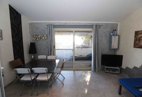 Casa de Khuong Emmanuel