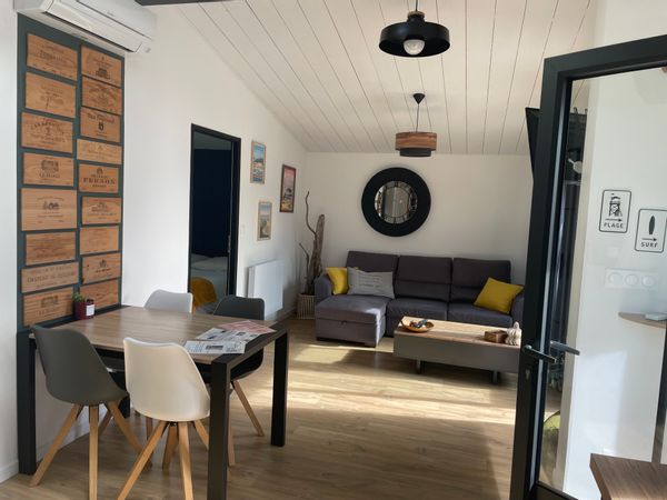 La Casa Del Rio au cœur du bassin d’Arcachon est une petite maison au style des cabanes ostréicoles