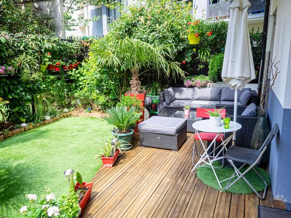 La maison de Michaël : un appartement avec jardin tropical et terrasse en plein Paris