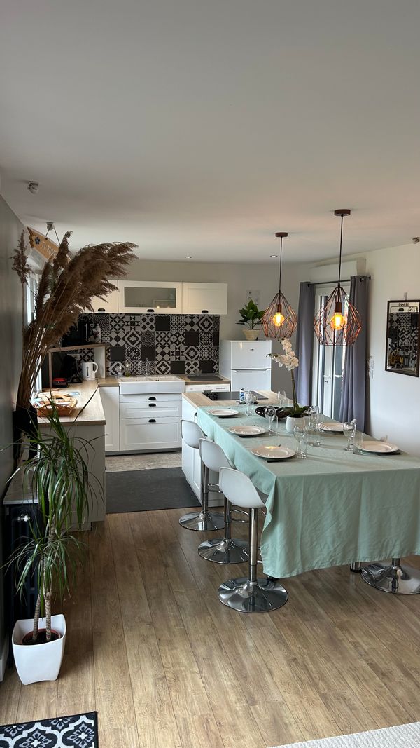 Maison lac et montage