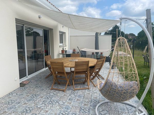 Maison de campagne chaleureuse et spacieuse, au cœur d’un village authentique