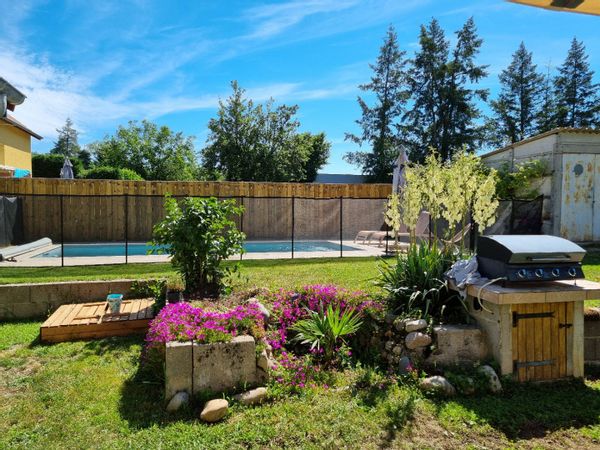 Studio de jardin indépendant avec piscine