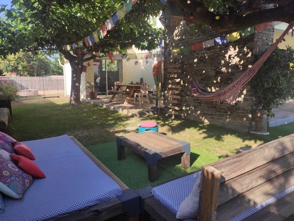 Grande maison familiale de 120 m2 avec jardin ombragé et piscine