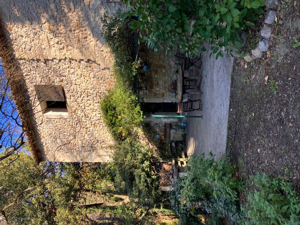 Un moulin vieux de plus de mille ans, retapé mêlant confort moderne et charme de l’ancien