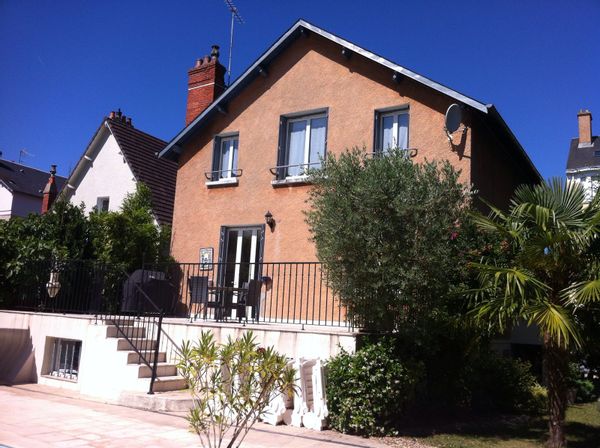 La maison bleue, le paradis des enfants.