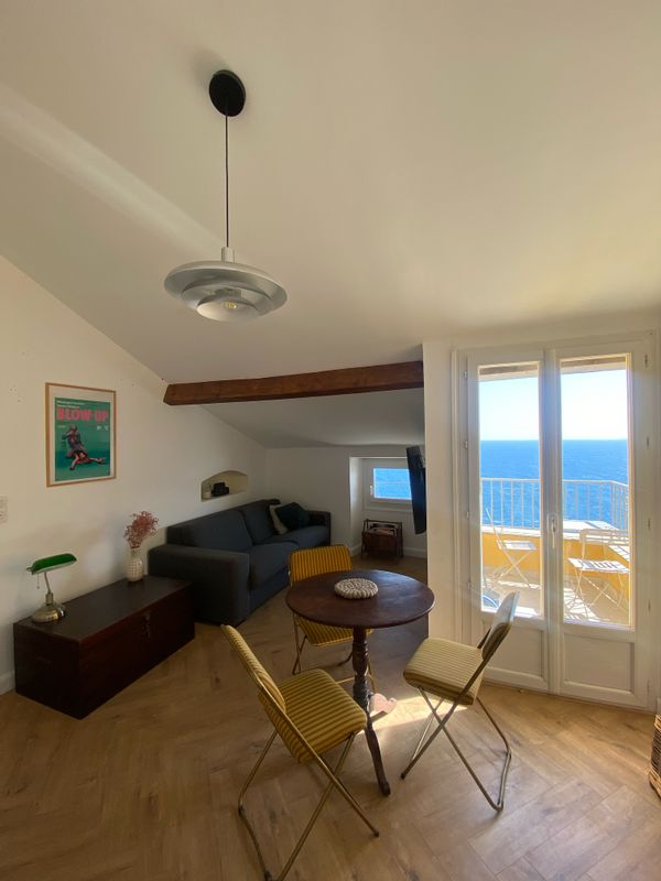 Un appartement plongé dans la mer Méditerranée