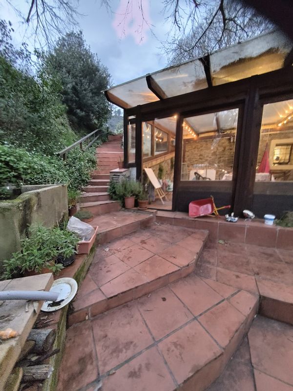 La maison de Antoni, Ilona, Inuk, Maür i Saó