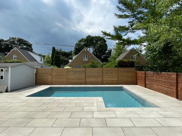 Joli cottage de 3 chambres à coucher avec piscine creusée à 20 minutes du centre-ville.