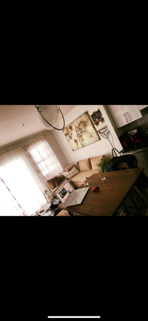 La maison de Kevin est très sympathique, accueillante et chaleureuse et proche de tout.