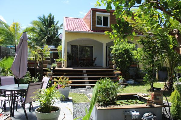 Villa tout confort avec piscine dans le centre ville de L'Etang Salé les Hauts