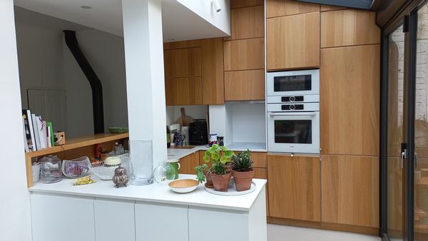 Maison familiale de charme à proximité de Paris, en bordure des célèbres Puces de Saint-Ouen