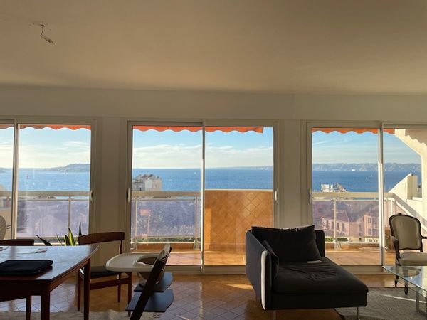 Appartement de 100m2 avec vue mer - à 5 min à pieds de la plage des Catalans et du Vallon des Auffes