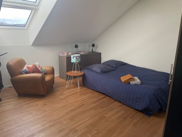 Visiter la Suisse : Chambre privée avec salle de bain