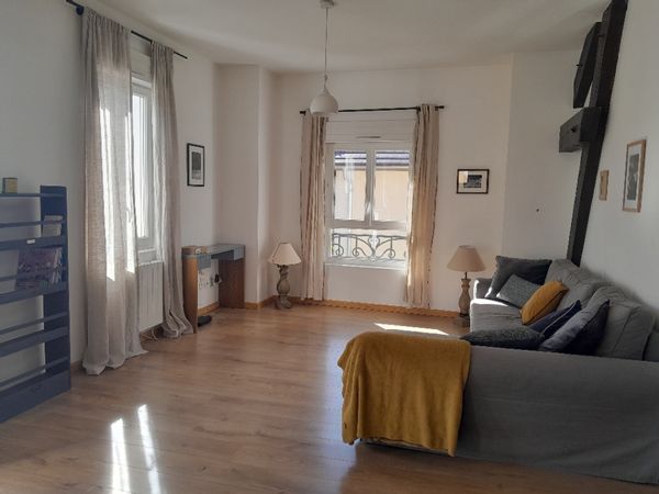Appartement calme, lumineux et chaleureux, à deux pas du centre-ville