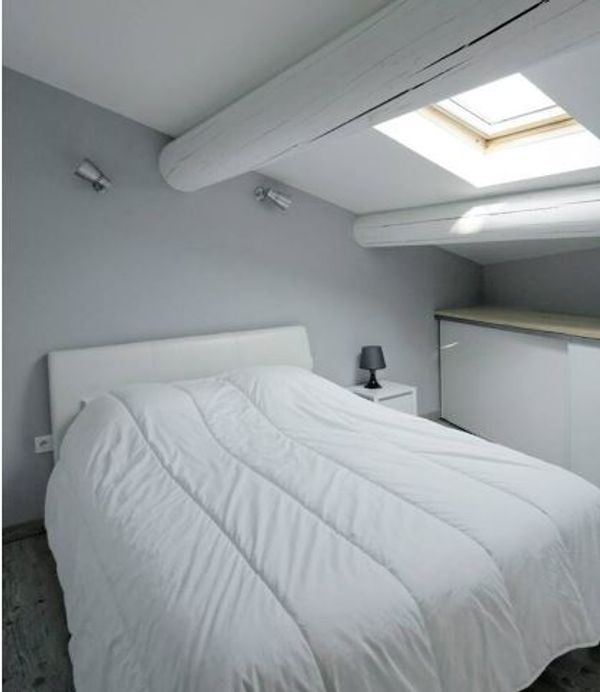 La maison de Thierry Mon logement est situé à Villars, à quelques kilomètres du Colorado de Rustrel