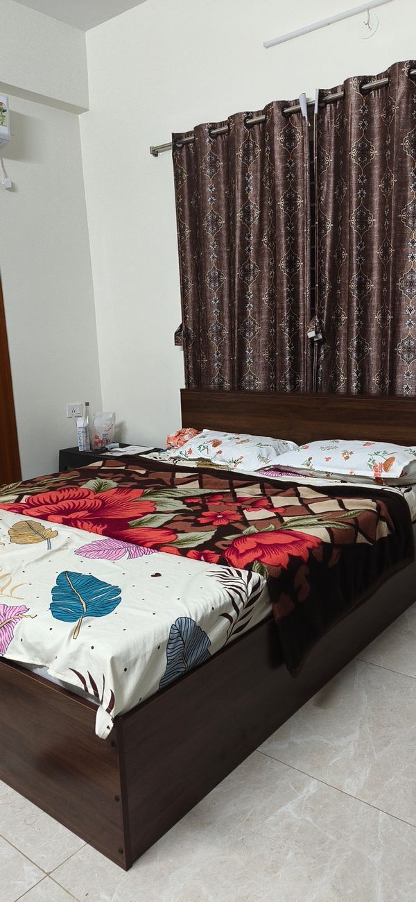 Aswathi's house is a place in the middle of the city yet calm and cozy. U can relax