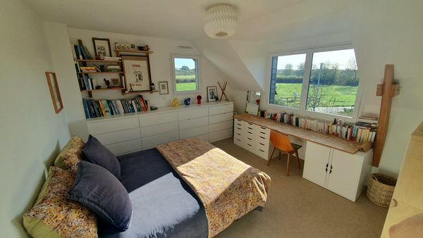 Maison à 5 km de l'Océan, dans un écrin de verdure.