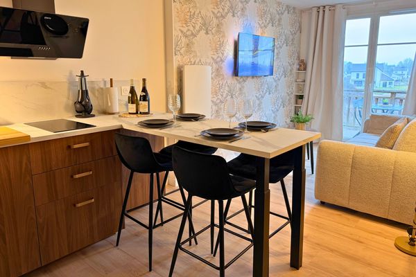 Chez Gisèle - Séjour cosy - Piscine & Sauna