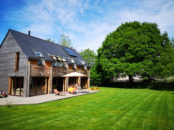 Maison en bois chaleureuse et lumineuse de Christel & Samuel