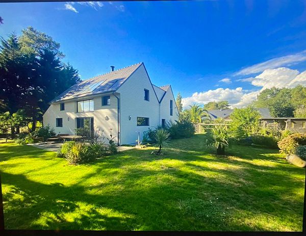 Maison contemporaine dans la campagne carnacoise