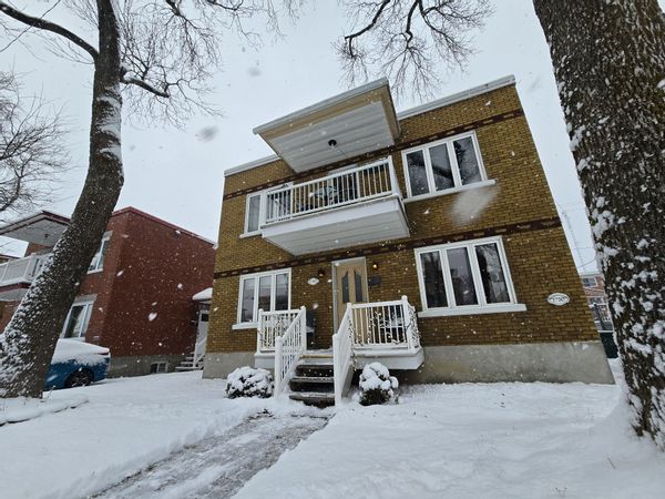 Maison de ville à Québec, parfaite pour les jeunes familles