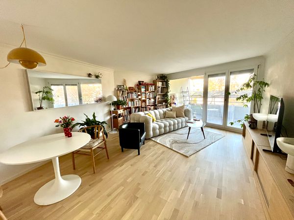 Un accogliente nido, tra città, lago e passeggiate in montagna.