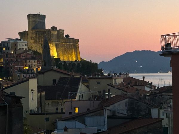 Casa di Ale…nel cuore di Lerici e a due passi dal mare ..
