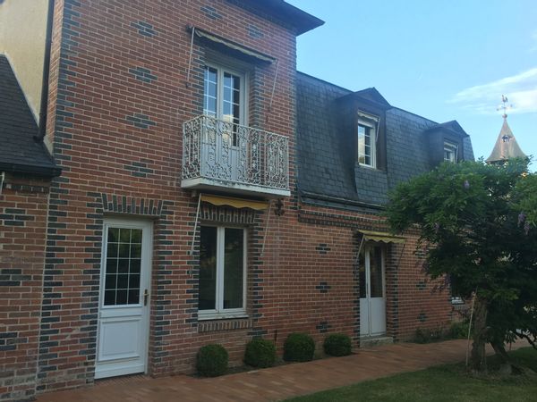 Jolie maison dans la vallée de la Loire avec piscine et jardin