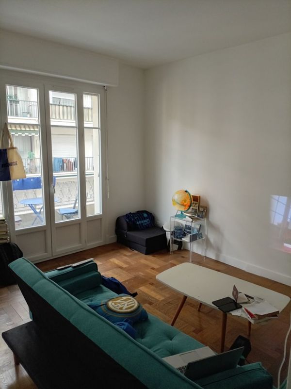 Close to beach and train station in Nice, near Monaco and Cannes ;-)