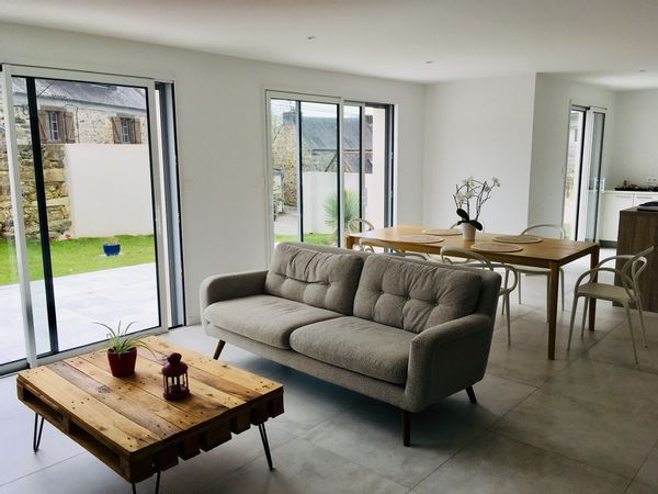 Maison lumineuse en bord de mer