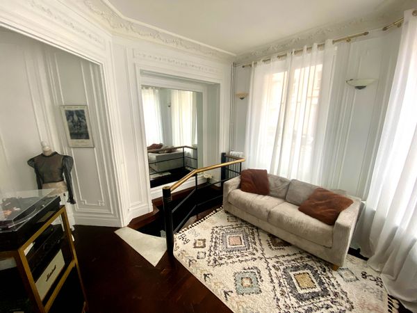 Appartement à coté de la tour Eiffel. Quartier calme et recherché.