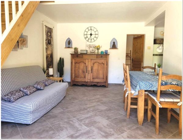 La Gabardelle - Charme Provençal Toute Saison : Piscine Chauffée, Jacuzzi & Vue Mont Aurélien