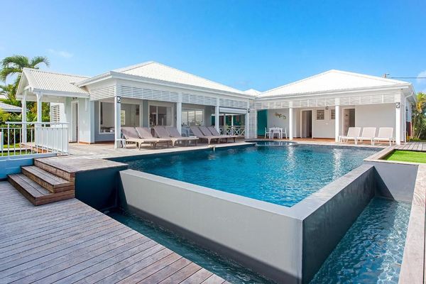 belle chambre d'hôtel en guadeloupe à 80m de la plage