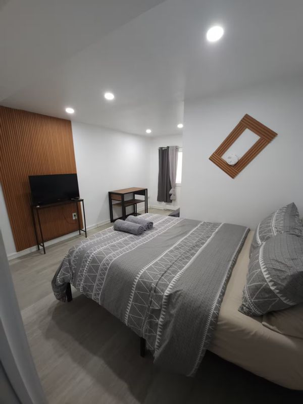 chambre privée avec lit double