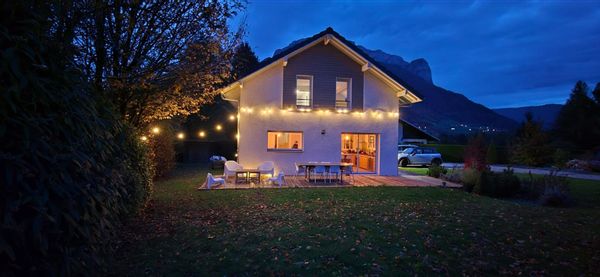 Maison familiale entre lac ( 8min ) et montagne , au calme