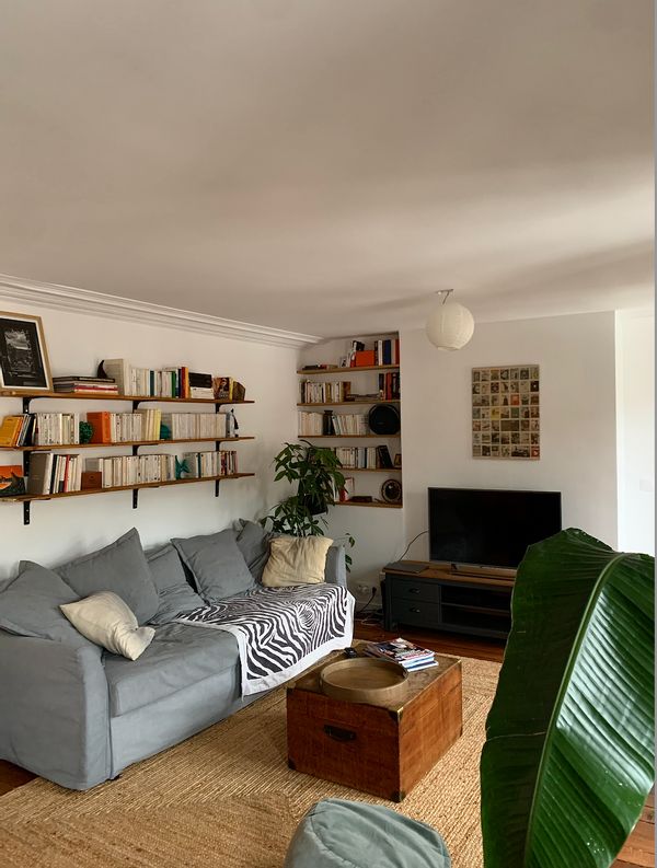 La maison de Lou  Appartement à la décoration bohème et chaleureuse, au cœur de Paris.