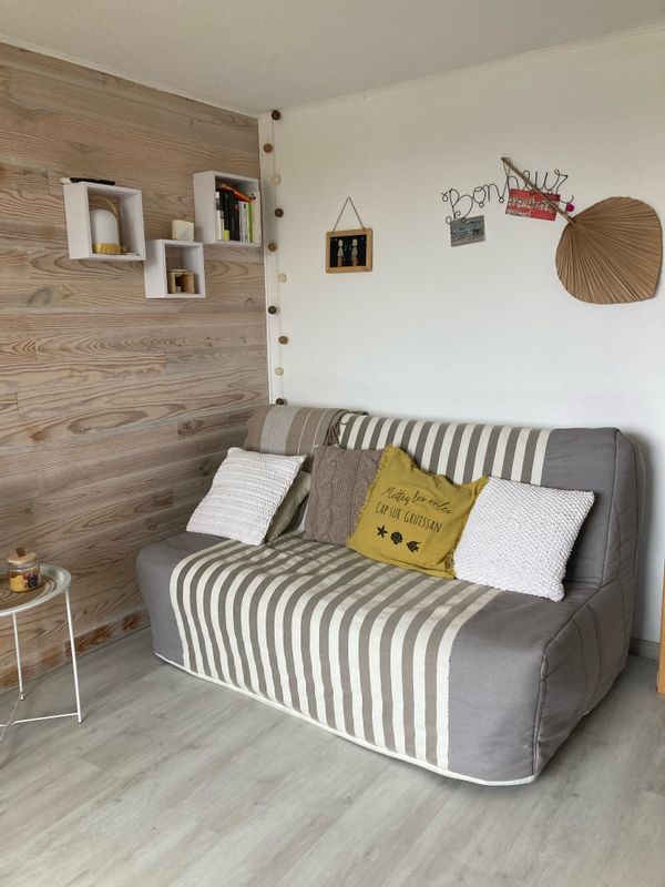 Studio cabine climatisé avec piscine pour 4 personnes dans une résidence sécurisée  à Gruissan .