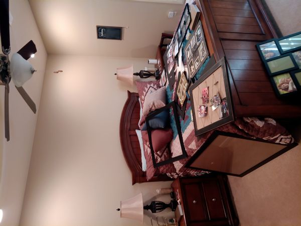 2 bedroom with separate casita, drivable to several fabulous parks in Utah, Nevada, and Arizona