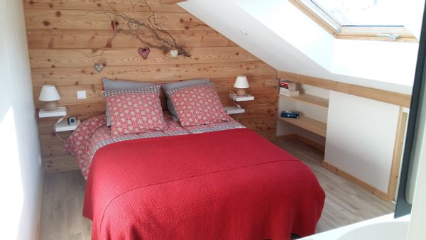 Chez Jules, duplex pour 4, au calme proche centre et station