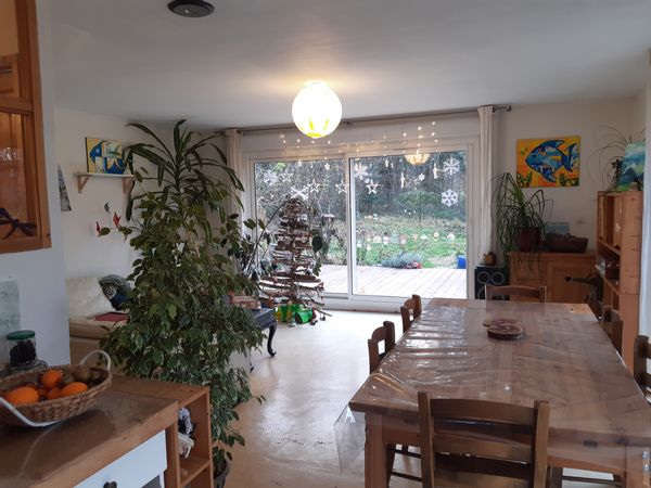 Maison en Savoie entre lac et montagne