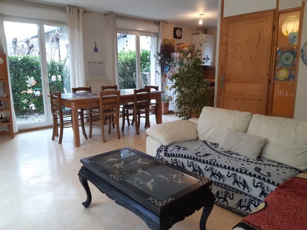 Maison en Savoie entre lac et montagne