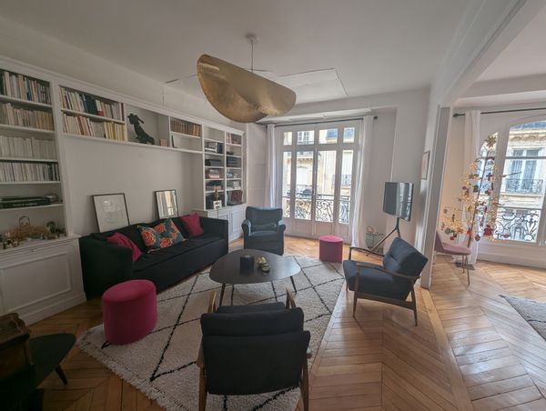 Appartement Haussemannien de 3 chambres dans le 16eme arrondissement (Quartier Trocadero)