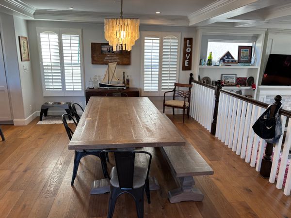 The Kelly House: Beautiful Home close to beach, shopping, dinning and recreation.