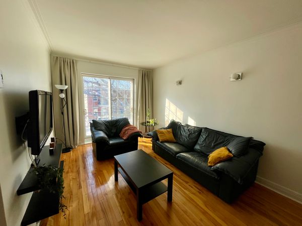 Spacieux 2 chambres au cœur de Montréal !!