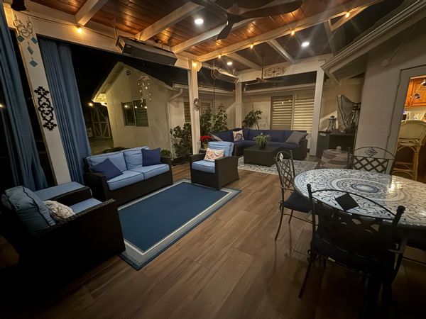 Relaxed Oceanside Home with Outdoor Living, close to Beaches, Trails and Golf