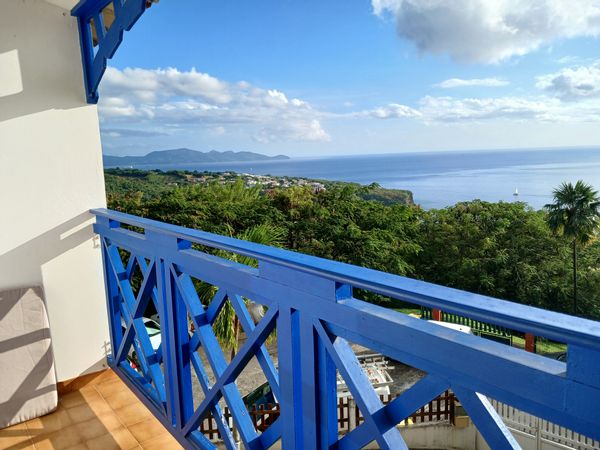 Petite maison résidentielle vue mer