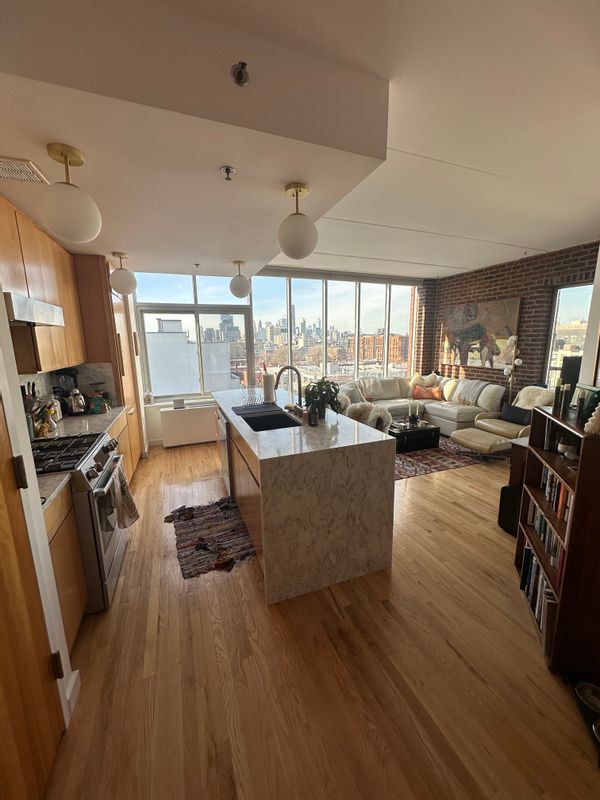 2bd/2bath flat in Crown Heights.  Walking distance to Prospect Park and A/C/2/3/4/5 subway lines.